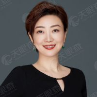 董佳