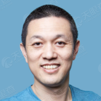 李斌